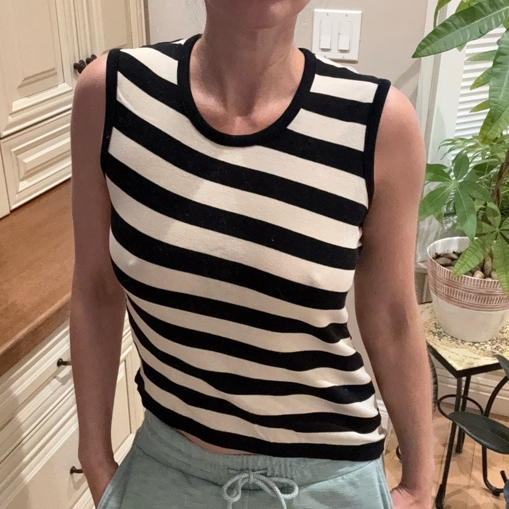 Club Monaco tank